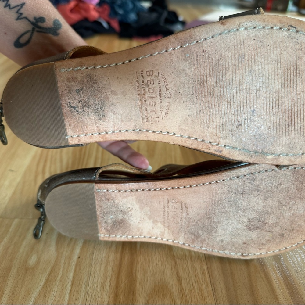 Super Cute Bed Stu Soto Distressed Rustic Taupe Brown Sandals - Sz 8 - Picture 8 of 10
